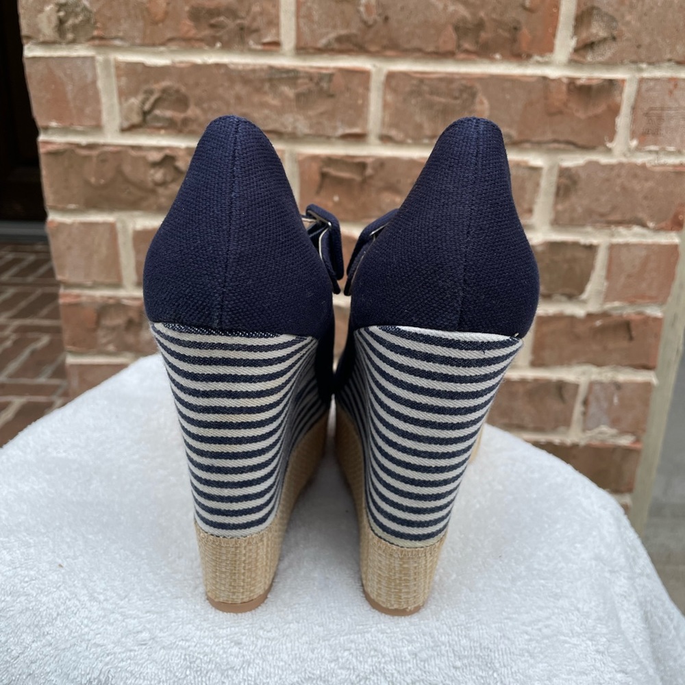 NWT Forever 21 Blue Navy Wedges Size 10 - Picture 4 of 7